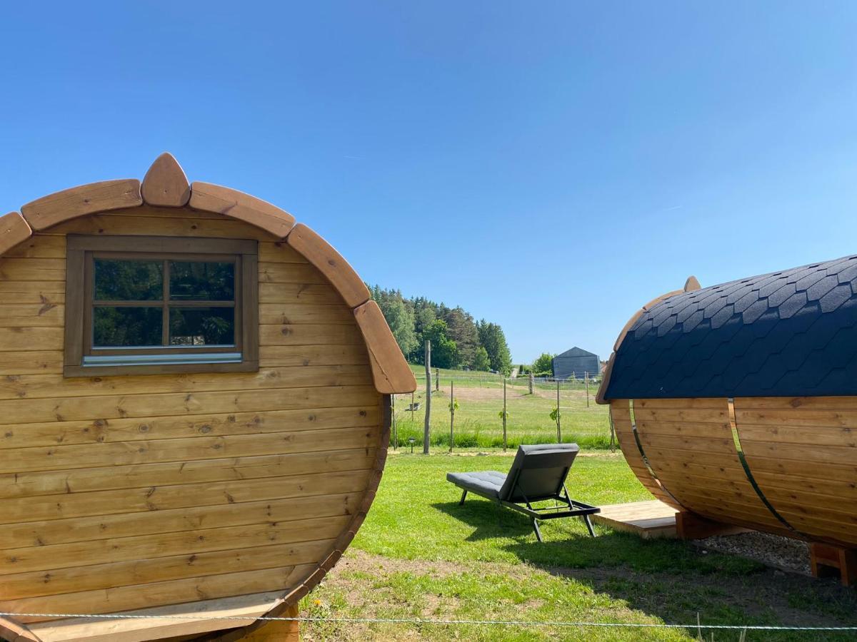 Andrella Auszeithof - Schlaferlebnis Im Holzfass Hotel Friedersbach Bagian luar foto