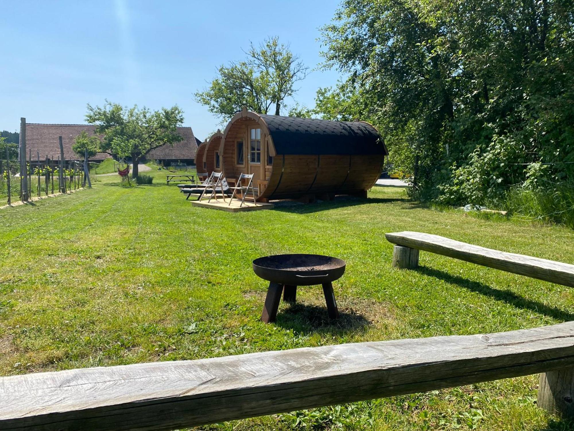 Andrella Auszeithof - Schlaferlebnis Im Holzfass Hotel Friedersbach Bagian luar foto